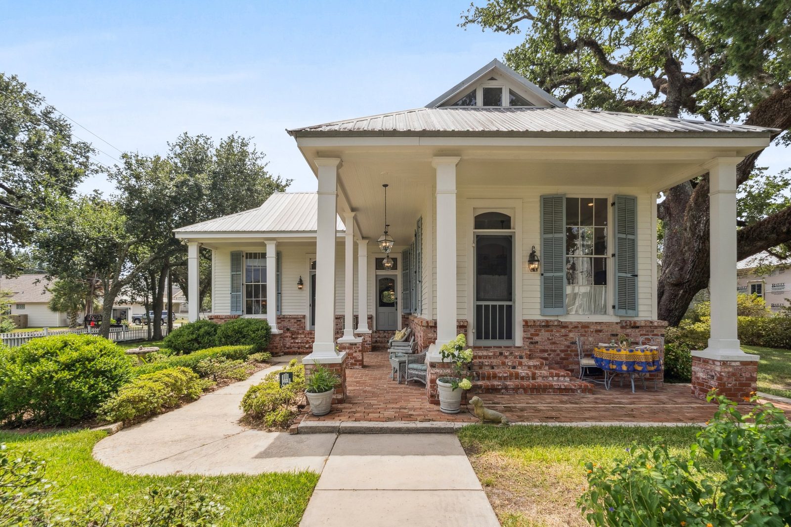 200 Carroll Avenue, Old Town, Bay St. Louis