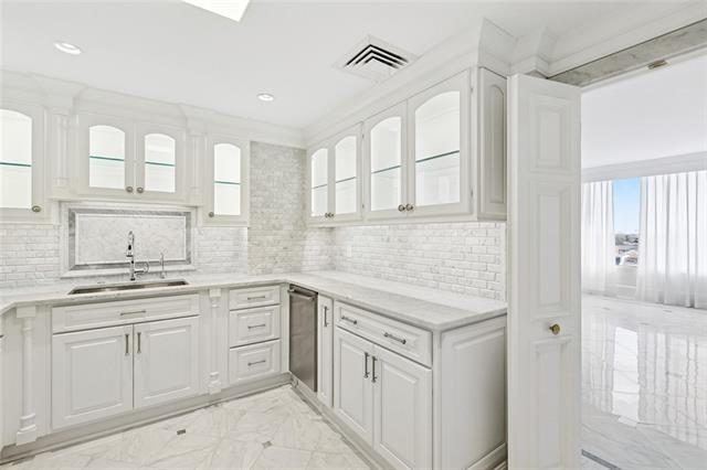 2100 St. Charles Avenue, Unit 7M, photo 9