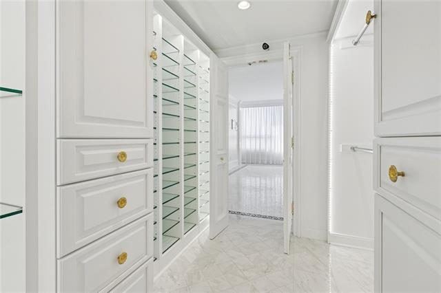 2100 St. Charles Avenue, Unit 7M, photo 11