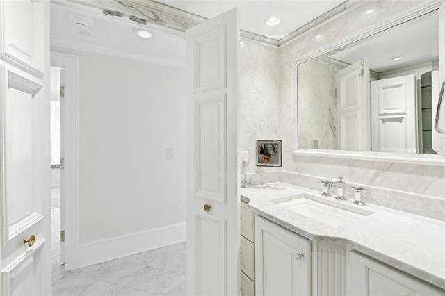 2100 St. Charles Avenue, Unit 7M, photo 14