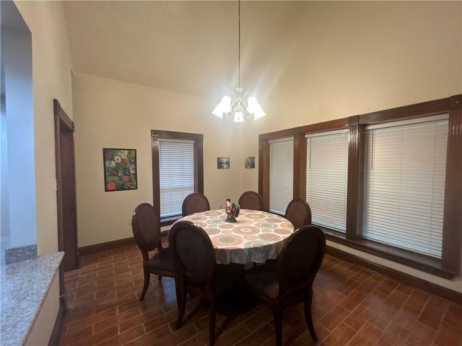 2265 Highway 39, photo 8