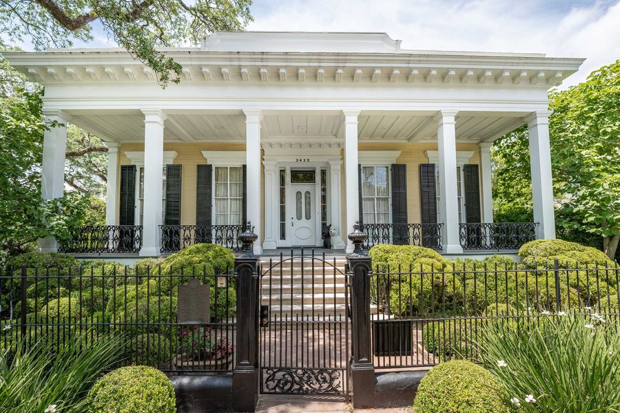 2423 Prytania Street, photo 3