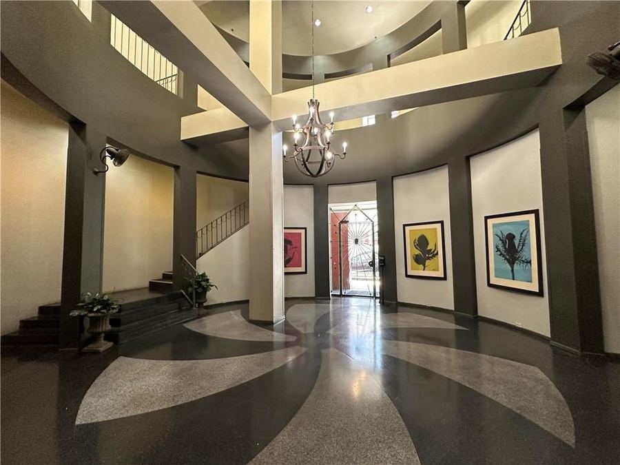 330 Julia Street, Unit 205, photo 2