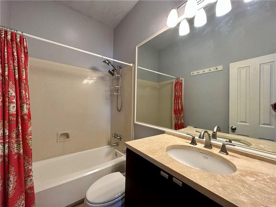 330 Julia Street, Unit 205, photo 14
