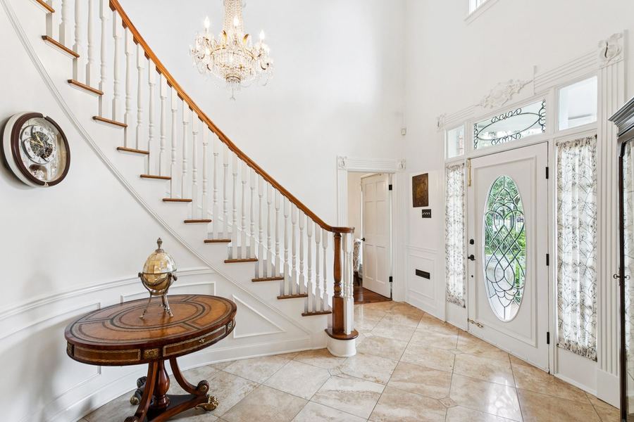5018 St. Charles Avenue, photo 3