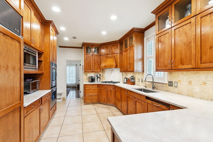 5018 St. Charles Avenue, photo 9